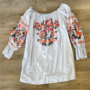 Free People Brand. Size Small Chambray Dress with Puffy off the shoulder Sleeves